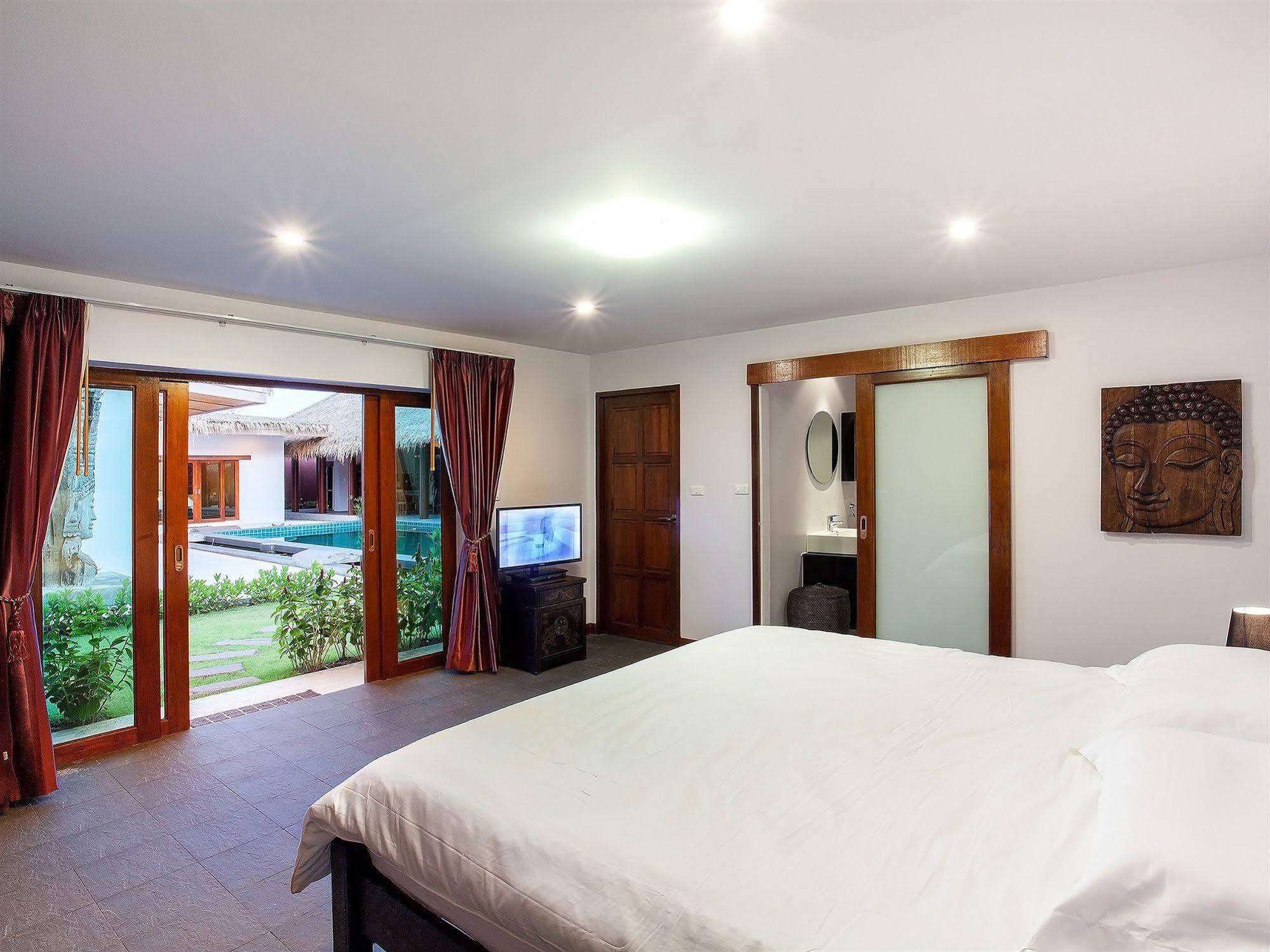 Villa Garden *